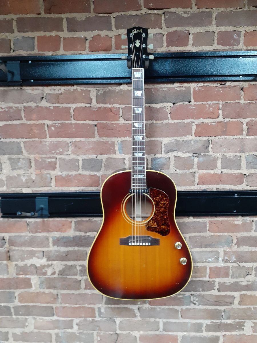 Gibson J160E